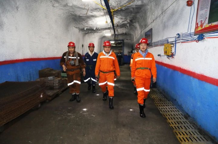 王崇景到金桥煤矿督导检查工作