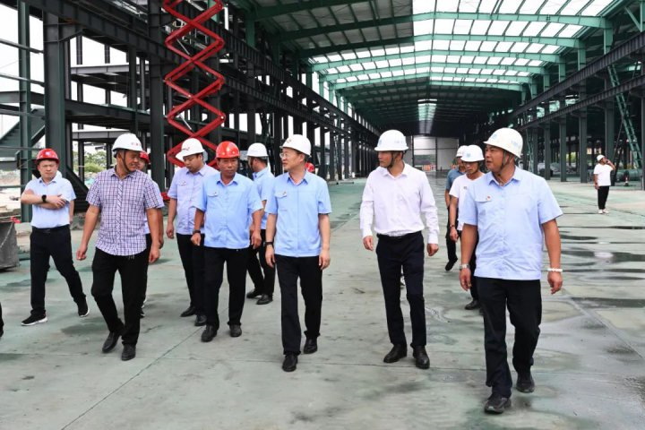 王崇景带队到智慧新钢调研重点项目建设工作