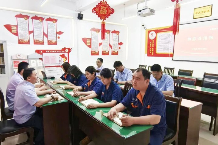 花园煤矿班长选聘，职工说了算
