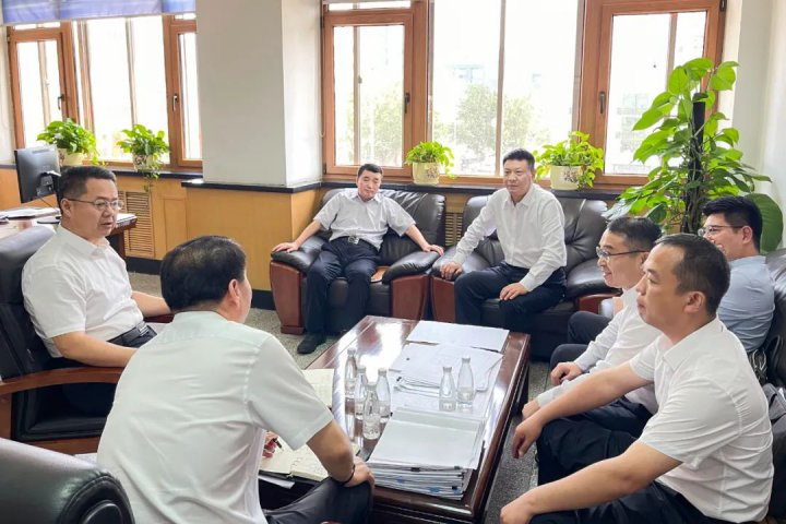 张广宇带队到中国铁路济南局集团走访交流