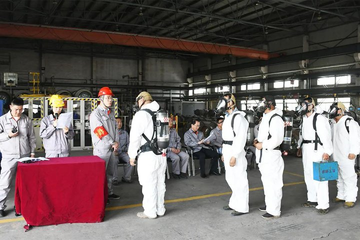 筑牢安全生产防线！中银电化成功开展应急救援演练